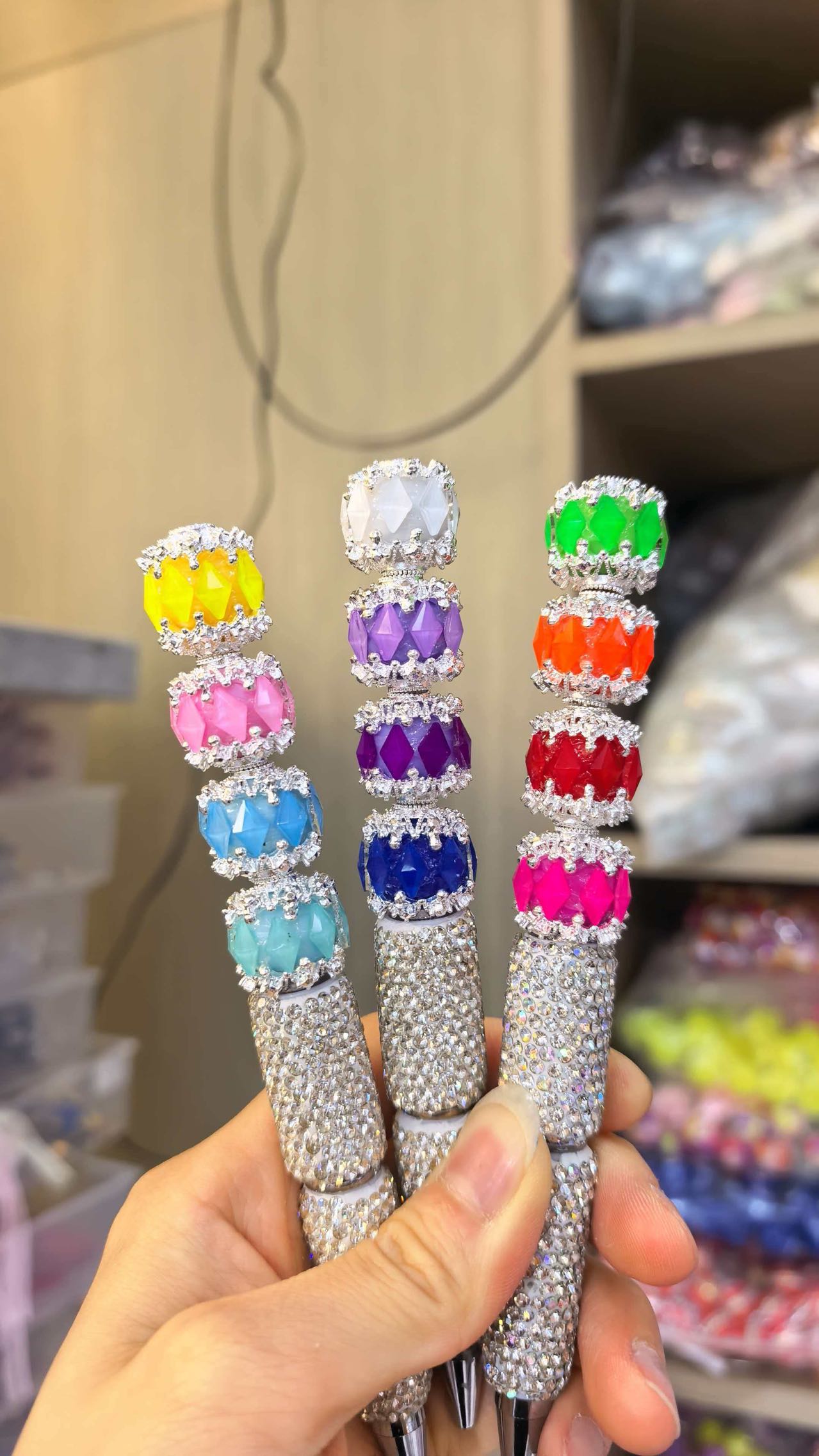 Perles pour stylo – Arc-en-ciel de cristal et lumière prismatique